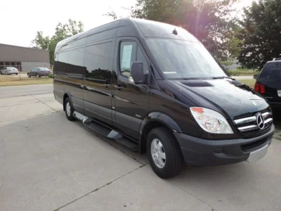 WEEKENDER - Image 8 of 9