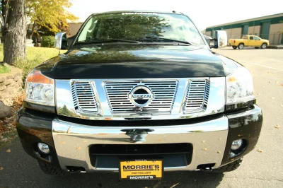 NISSIAN - Image 11 of 23