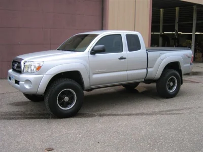 TOYOTA CUSTOM VEHICLES TACOMA'S FJ CRUISER - Image 22 of 25