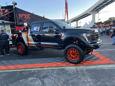 SEMA 2022 - Image 175 of 279