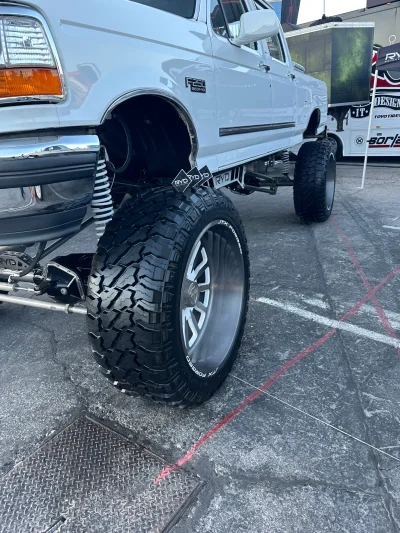 SEMA 2022 - Image 22 of 279