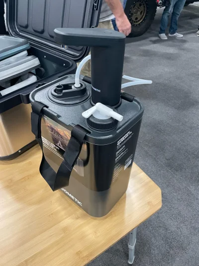 SEMA 2022 - Image 78 of 279