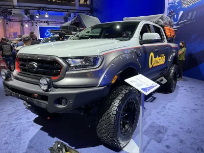 SEMA 2021 - Image 30 of 120