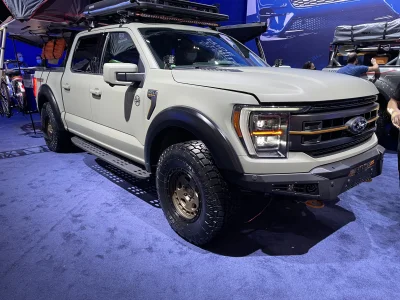 SEMA 2021 - Image 32 of 120