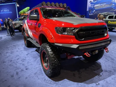 SEMA 2021 - Image 33 of 120