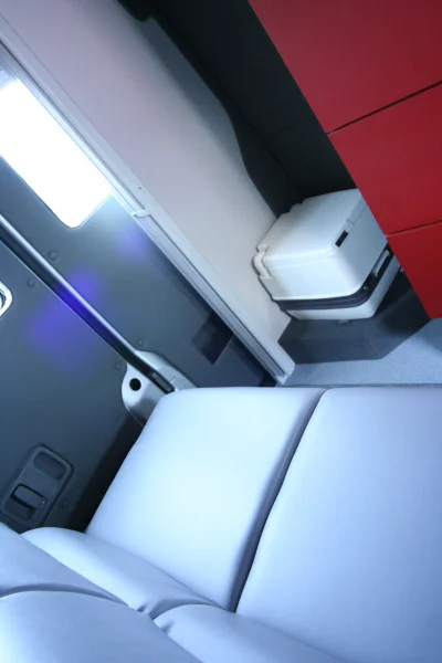 CAMPER TRAVELER - Image 4 of 32