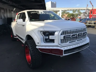 SEMA 2017 - Image 11 of 161