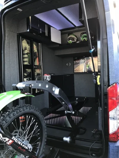 SEMA 2017 - Image 13 of 161