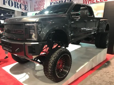 SEMA 2017 - Image 31 of 161