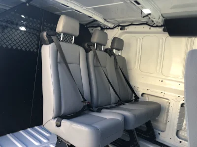 CREW VAN’S - Image 4 of 11