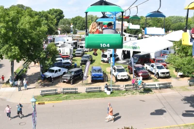 2023 MINNESOTA STATE FAIR - WALDOCH BOOTH - Image 212 of 747
