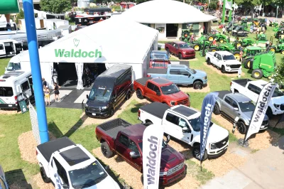 2023 MINNESOTA STATE FAIR - WALDOCH BOOTH - Image 250 of 747