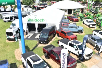 2023 MINNESOTA STATE FAIR - WALDOCH BOOTH - Image 252 of 747