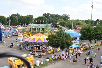 2023 MINNESOTA STATE FAIR - WALDOCH BOOTH - Image 356 of 747