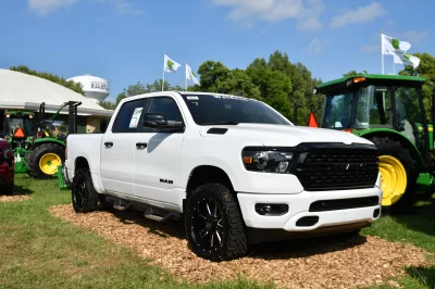 2023 MINNESOTA STATE FAIR - WALDOCH BOOTH - Image 369 of 747