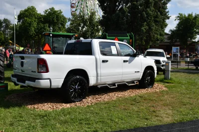 2023 MINNESOTA STATE FAIR - WALDOCH BOOTH - Image 373 of 747