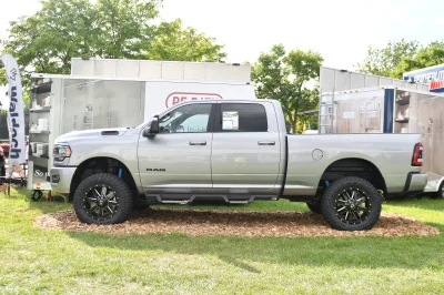 2023 MINNESOTA STATE FAIR - WALDOCH BOOTH - Image 542 of 747