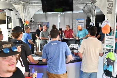 2023 MINNESOTA STATE FAIR - WALDOCH BOOTH - Image 684 of 747