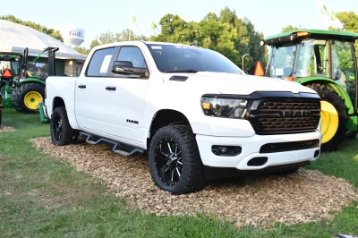 2023 MINNESOTA STATE FAIR - WALDOCH BOOTH - Image 718 of 747