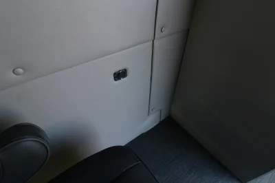 LIGHT CAMPER - Image 20 of 56