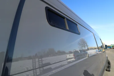 LIGHT CAMPER - Image 50 of 56