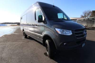 LIGHT CAMPER - Image 56 of 56