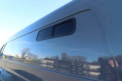 LIGHT CAMPER - Image 7 of 56