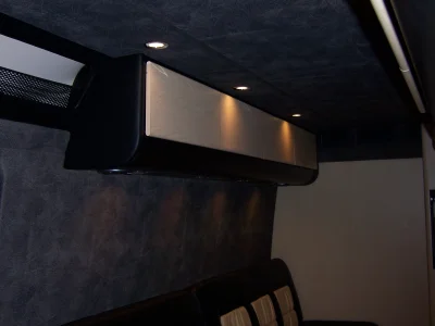 BUSINESS DISPLAY - Image 5 of 15