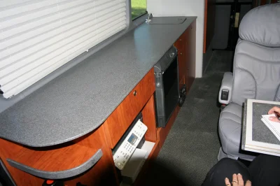 OFFICE TRAVELER - Image 12 of 42