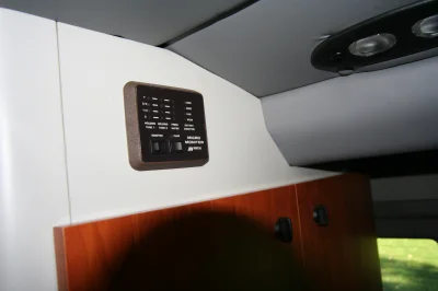 OFFICE TRAVELER - Image 17 of 42