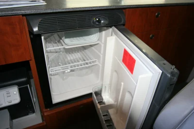 OFFICE TRAVELER - Image 34 of 42