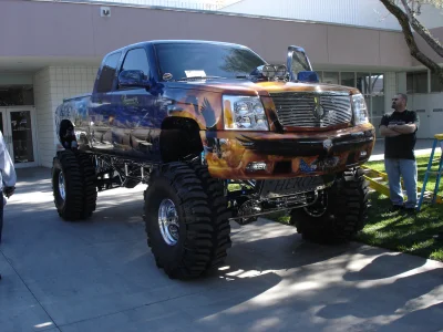 SEMA 2004 - Image 14 of 151