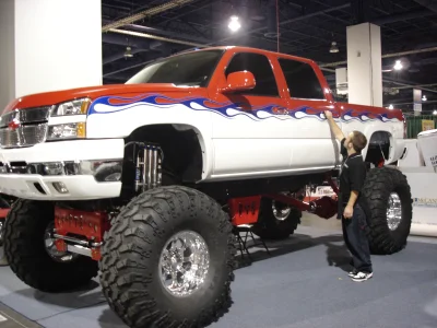 SEMA 2004 - Image 24 of 151