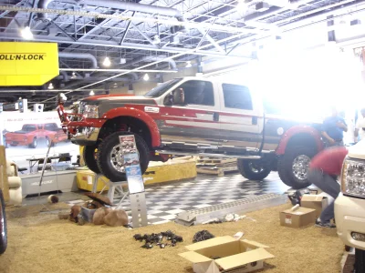 SEMA 2004 - Image 26 of 151