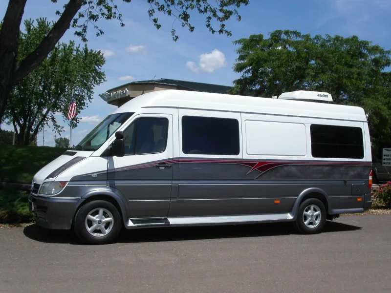 CAMPER P2 by Waldoch Crafts