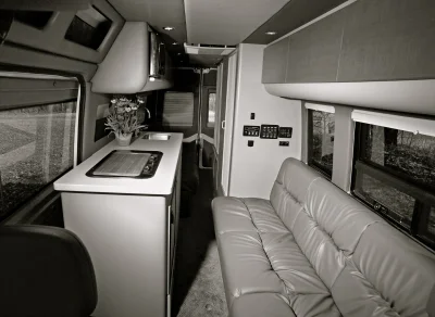 CAMPER P2 - Image 2 of 10