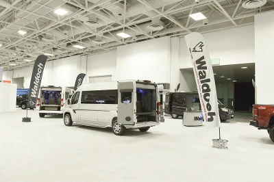 MINNEAPOLIS 2017 - Image 3 of 13