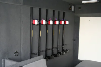 SWAT BOX VAN - Image 11 of 49