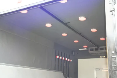 SWAT BOX VAN - Image 16 of 49