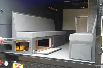 SWAT BOX VAN - Image 18 of 49