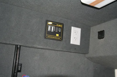 SWAT BOX VAN - Image 28 of 49