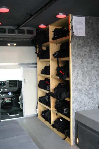 SWAT BOX VAN - Image 49 of 49