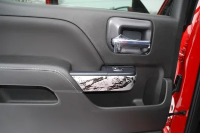 BLACK RED - Image 9 of 19