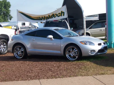 MITSUBISHI CARS - Image 1 of 3