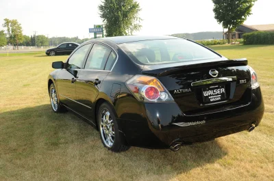 NISSAN CARS - Image 17 of 68