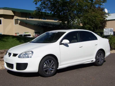 VW CARS - Image 4 of 12