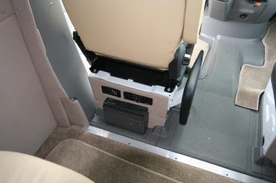 FAMILY CAMPER - Image 16 of 16