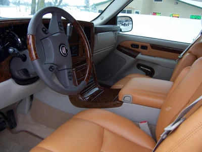 CADILLAC - Image 13 of 74