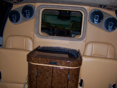 CADILLAC - Image 26 of 74