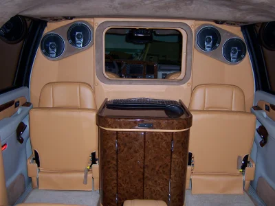 CADILLAC - Image 27 of 74